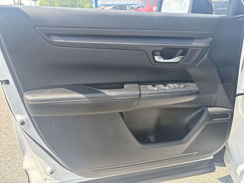 Used 2025 Honda CR-V Sport image 21