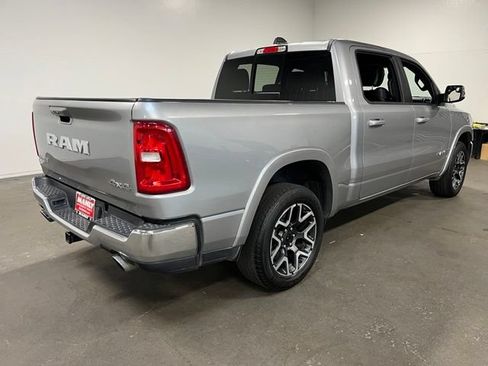 Used 2025 RAM 1500 Laramie AWD/4WD image 3