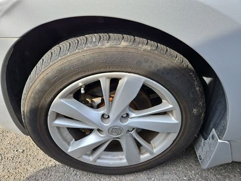 Used 2015 Nissan Altima 2.5 SV w/ Convenience Package FWD image 6
