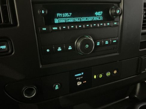 Used 2022 Chevrolet Express 2500 w/ Driver Convenience Package RWD image 19