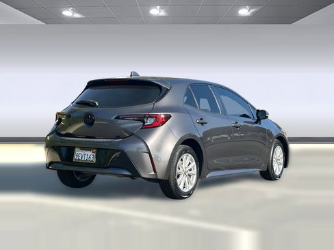 Used 2023 Toyota Corolla SE image 8