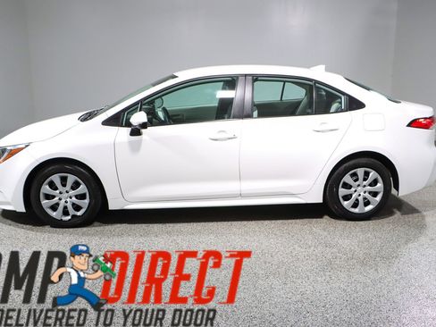 Used 2023 Toyota Corolla LE FWD image 10