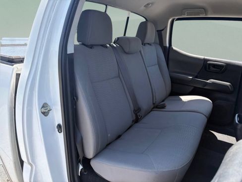 Used 2018 Toyota Tacoma SR5 RWD image 24