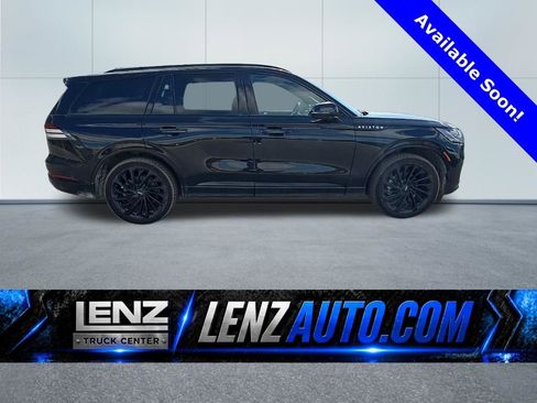 Used 2025 Lincoln Aviator Reserve w/ Equipment Group 201A AWD/4WD image 1