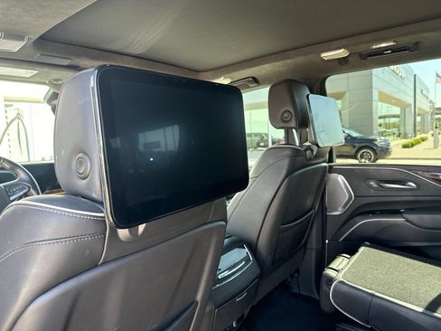 Used 2022 Cadillac Escalade ESV Sport Platinum AWD/4WD image 8