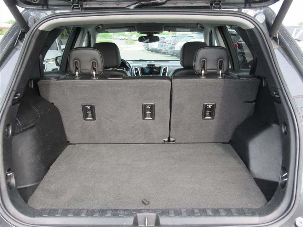 Certified 2018 Chevrolet Equinox Premier FWD image 29