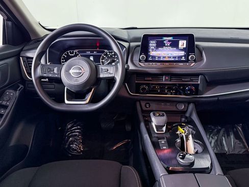 Certified 2024 Nissan Rogue S image 17