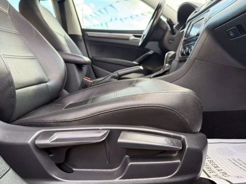 Used 2017 Volkswagen Passat 1.8T SE image 60