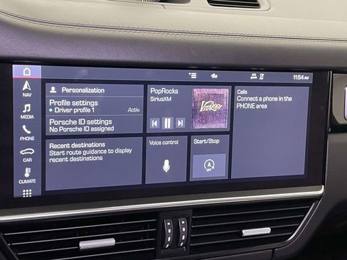 Used 2021 Porsche Cayenne GTS image 29