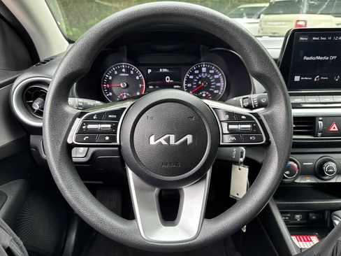 Used 2024 Kia Forte LXS image 17