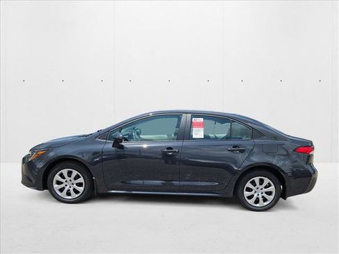 New 2025 Toyota Corolla LE image 5