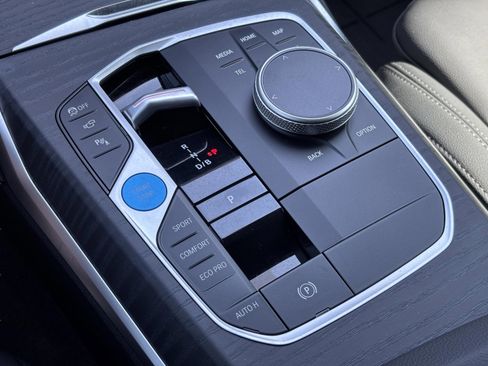 New 2026 BMW i4 eDrive40 w/ Parking Assistance Package RWD image 11