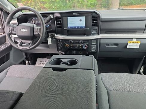 Certified 2025 Ford F250 XLT AWD/4WD image 2