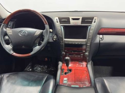 Used 2007 Lexus LS 460 RWD image 17