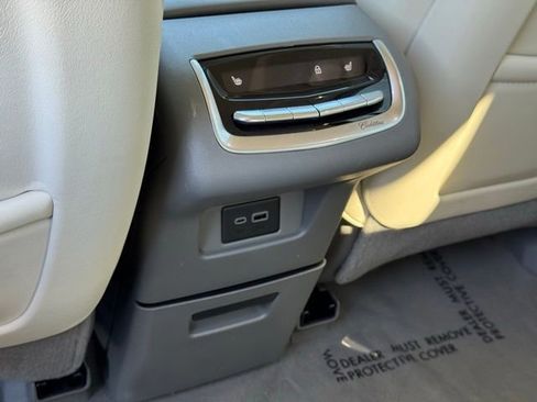 Certified 2024 Cadillac XT6 Premium Luxury image 36