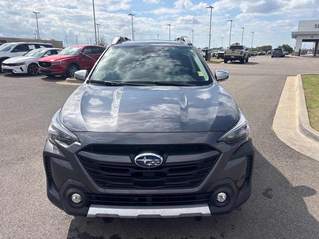 Used 2025 Subaru Outback Touring XT AWD/4WD image 2