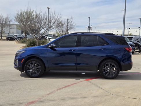 Used 2023 Chevrolet Equinox RS FWD image 12
