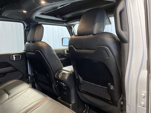 Used 2024 Jeep Wrangler Sahara w/ Technology Group image 38