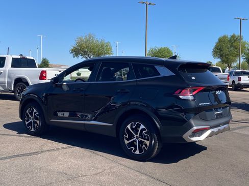 Certified 2023 Kia Sportage EX AWD/4WD image 4