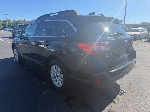 Used 2019 Subaru Outback 2.5i Premium AWD/4WD image 9