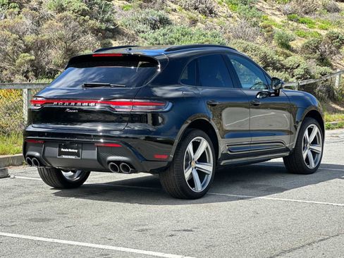New 2025 Porsche Macan image 7