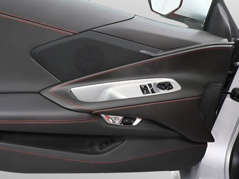 New 2026 Chevrolet Corvette Stingray Coupe w/ Z51 Performance Package RWD image 24
