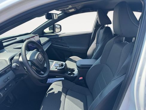 New 2026 Toyota C-HR AWD/4WD image 9