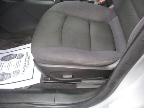 Used 2015 Chevrolet Cruze LT image 11