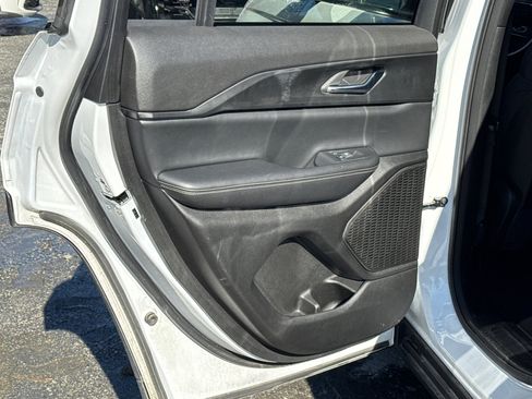 Used 2024 Jeep Grand Cherokee Laredo X w/ Luxury Tech Group I image 17