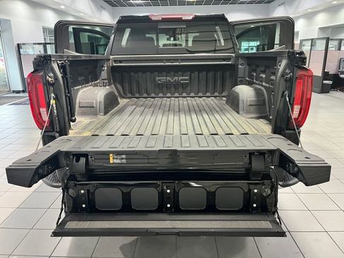 Certified 2023 GMC Sierra 1500 SLT w/ SLT Premium Plus Package image 11