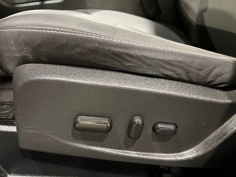 Used 2018 Ford Escape SE w/ SE Sync 3 Package image 15