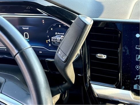 Used 2024 Chevrolet Silverado 2500 LTZ image 17