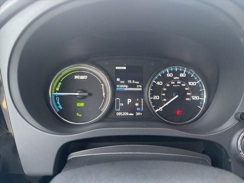 Used 2018 Mitsubishi Outlander SEL image 4