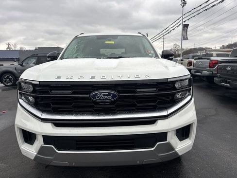 New 2025 Ford Expedition Max Platinum w/ Platinum Ultimate Package AWD/4WD image 11