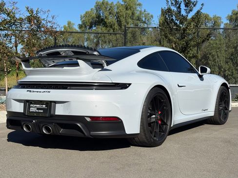 Used 2026 Porsche 911 Carrera GTS image 37