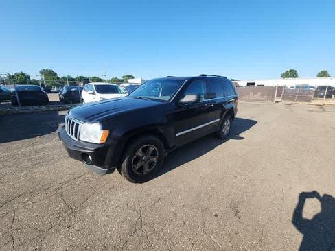 Used 2007 Jeep Grand Cherokee Limited w/ Trailer Tow Group IV AWD/4WD image 29
