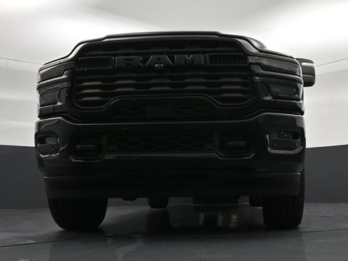Used 2025 RAM 2500 Big Horn AWD/4WD image 30