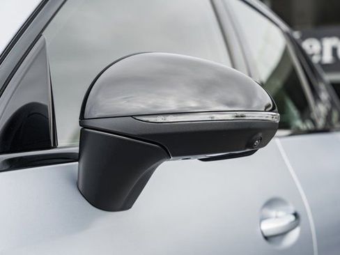 New 2026 Mercedes-Benz GLC 43 AMG 4MATIC image 17