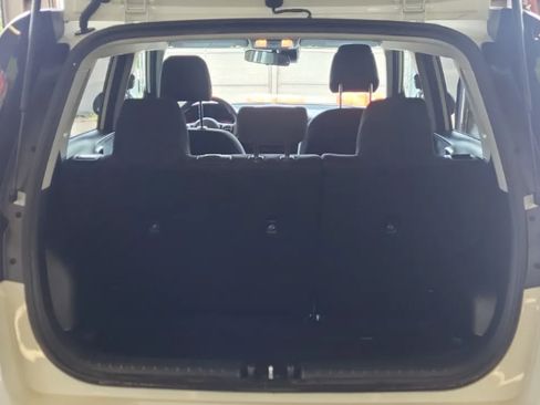 Used 2025 Kia Soul LX w/ LX Technology Package FWD image 5