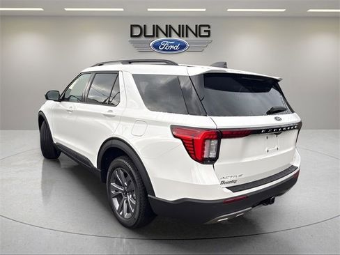 New 2026 Ford Explorer Active w/ Active Comfort Package image 2