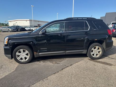 Used 2016 GMC Terrain SLE w/ Driver Alert Package I AWD/4WD image 4