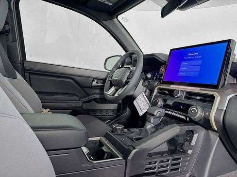 New 2025 Toyota Tacoma TRD Off-Road image 31