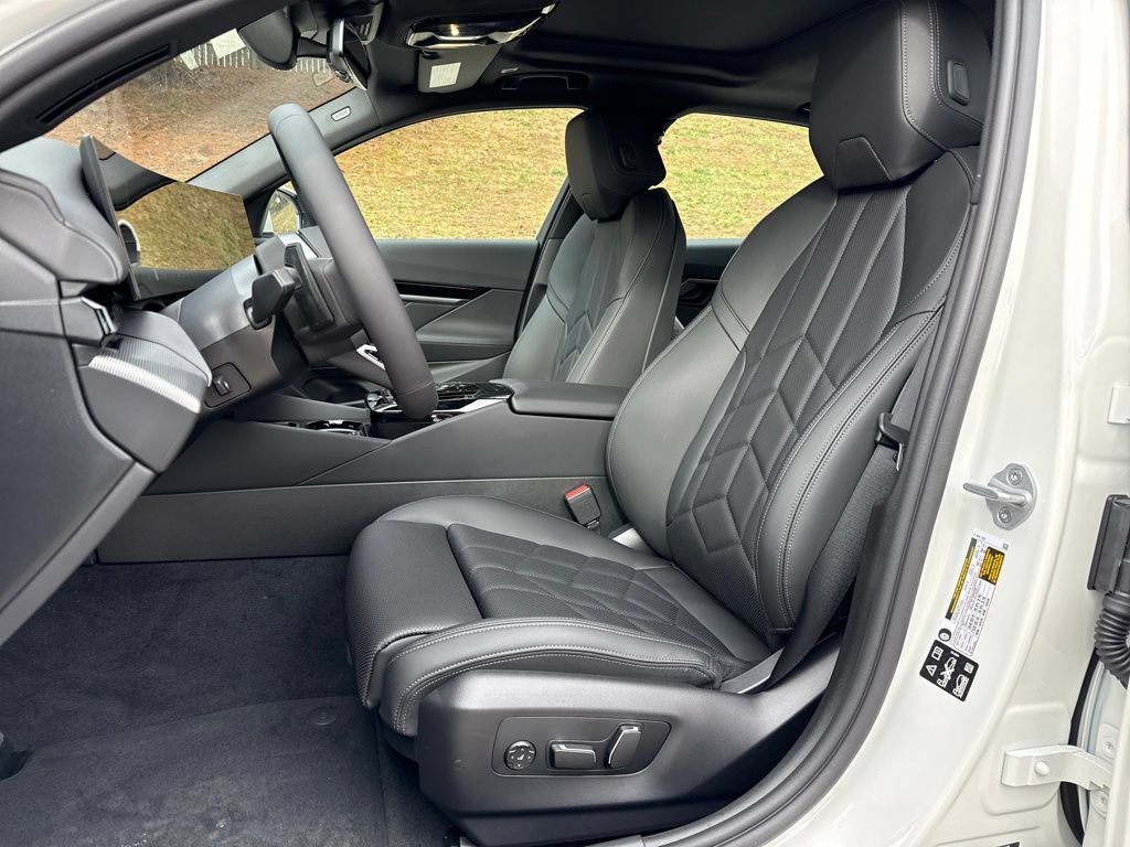 Used 2026 BMW 530i xDrive AWD/4WD image 11