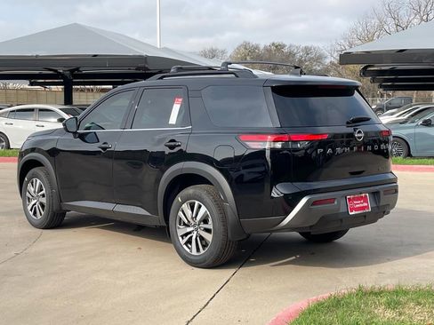 New 2026 Nissan Pathfinder SL AWD/4WD image 3