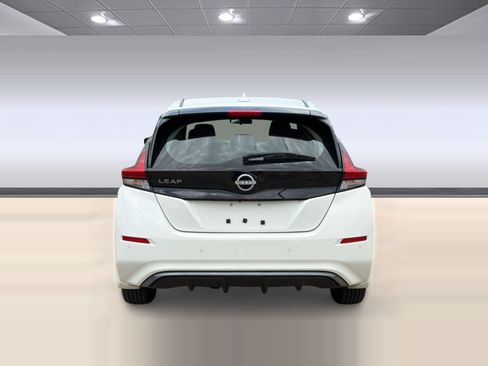 Used 2023 Nissan Leaf S FWD image 10