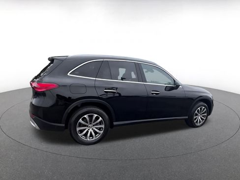 Used 2024 Mercedes-Benz GLC 300 4MATIC image 15