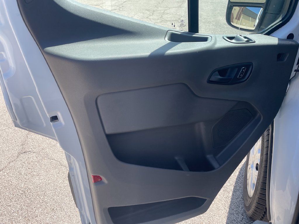 Used 2025 Ford Transit 250 Low Roof w/ Exterior Upgrade Package RWD image 15