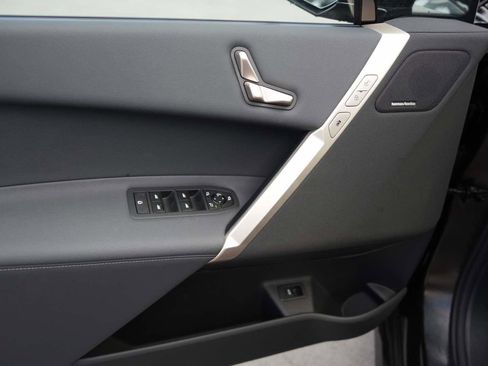 Used 2025 BMW iX xDrive50 w/ Convenience Package image 13