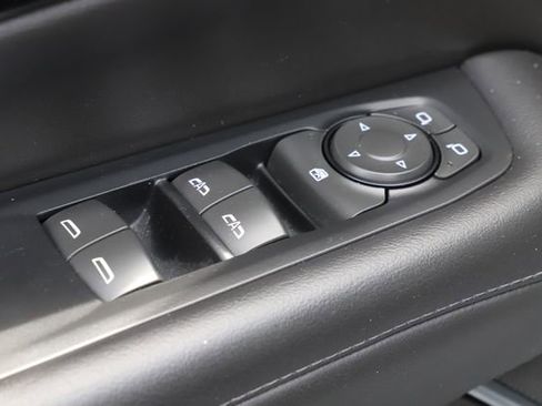 Used 2025 Chevrolet Tahoe LT AWD/4WD image 19