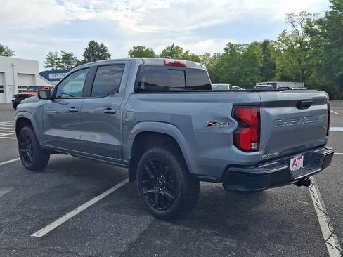 Certified 2025 Chevrolet Colorado Z71 w/ Technology Package AWD/4WD image 4